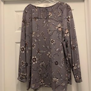 LOFT Maternity Top...super cute!